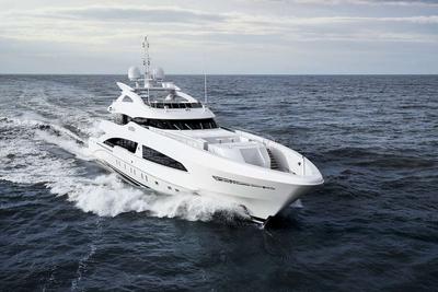 Heesen 5000 ALUMINIUM VAN•TOM