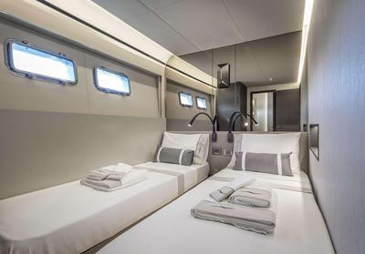 Numarine 26XP MarinaR <b>Interior Gallery</b>