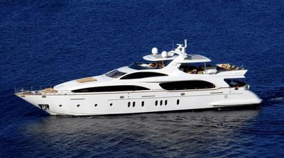 Azimut 116 Happy Hour