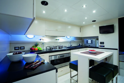 Azimut LEONARDO 100 INTERVENTION <b>Interior Gallery</b>