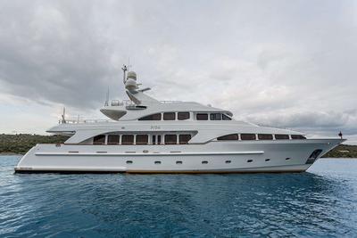Benetti Classic 115 Pida