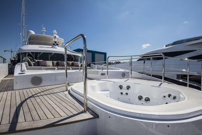 Benetti Classic Supreme 132 HAPPY ME <b>Exterior Gallery</b>
