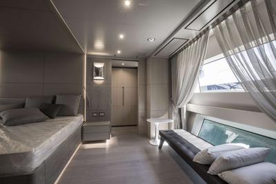 Benetti Classic Supreme 132 HAPPY ME <b>Interior Gallery</b>