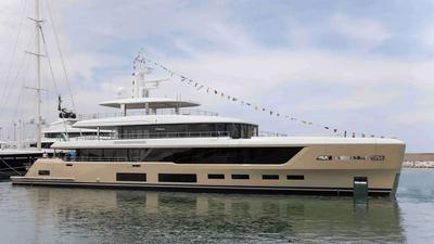 Benetti custom Hawa