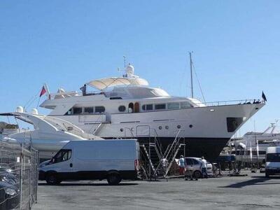 Benetti Custom La familia
