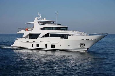 Benetti Delfino 93 Sunrise