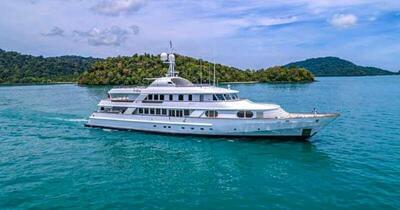 CRN Custom Azul v