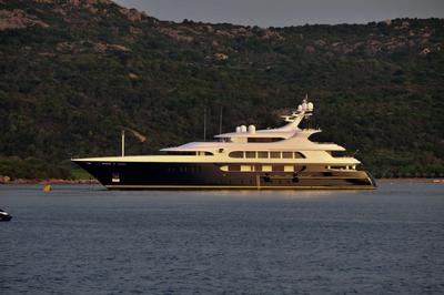 Feadship Full Custom PESTIFER