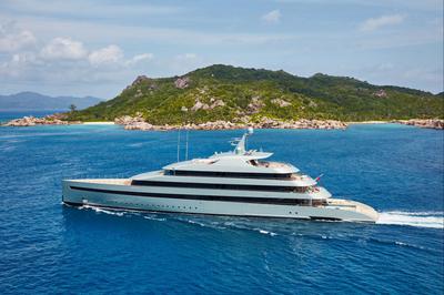 Feadship Full Custom SAVANNAH