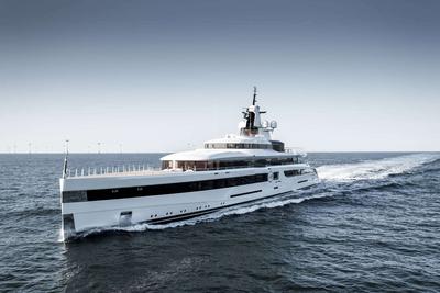Feadship Full Custom LADY S