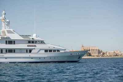 Feadship Full custom Sanora