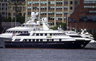 Hakvoort Custom Hilarium
