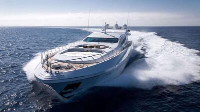 Mangusta Maxi Open 132 BEACHOUSE