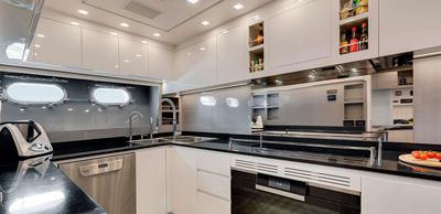 Mangusta Maxi Open 132 ZED <b>Interior Gallery</b>