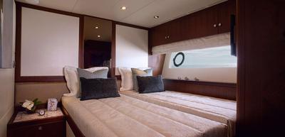 Ocean Alexander 100 skylounge Wine Down <b>Interior Gallery</b>