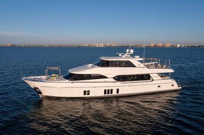 Ocean Alexander 100 skylounge Sea N Sea