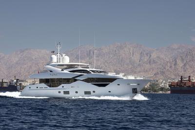 Sunseeker 116 Yacht 2 J's of London